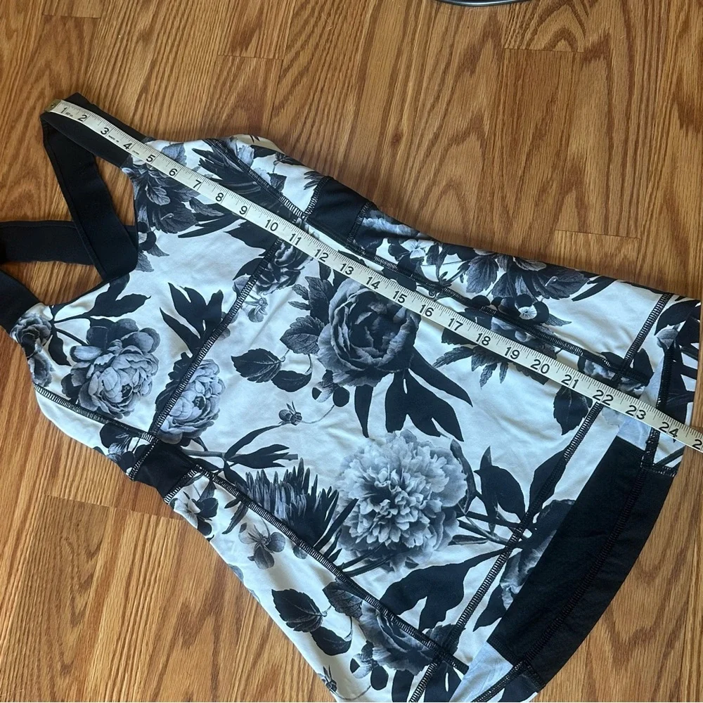 🌟Lululemon Push Ur Limits Tank🌟 - Picture 5 of 14